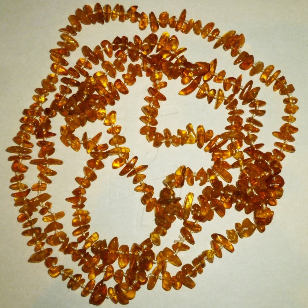 VINTAGE 56" BALTIC GOLDEN AMBER STRAND BEADS NECKLACE